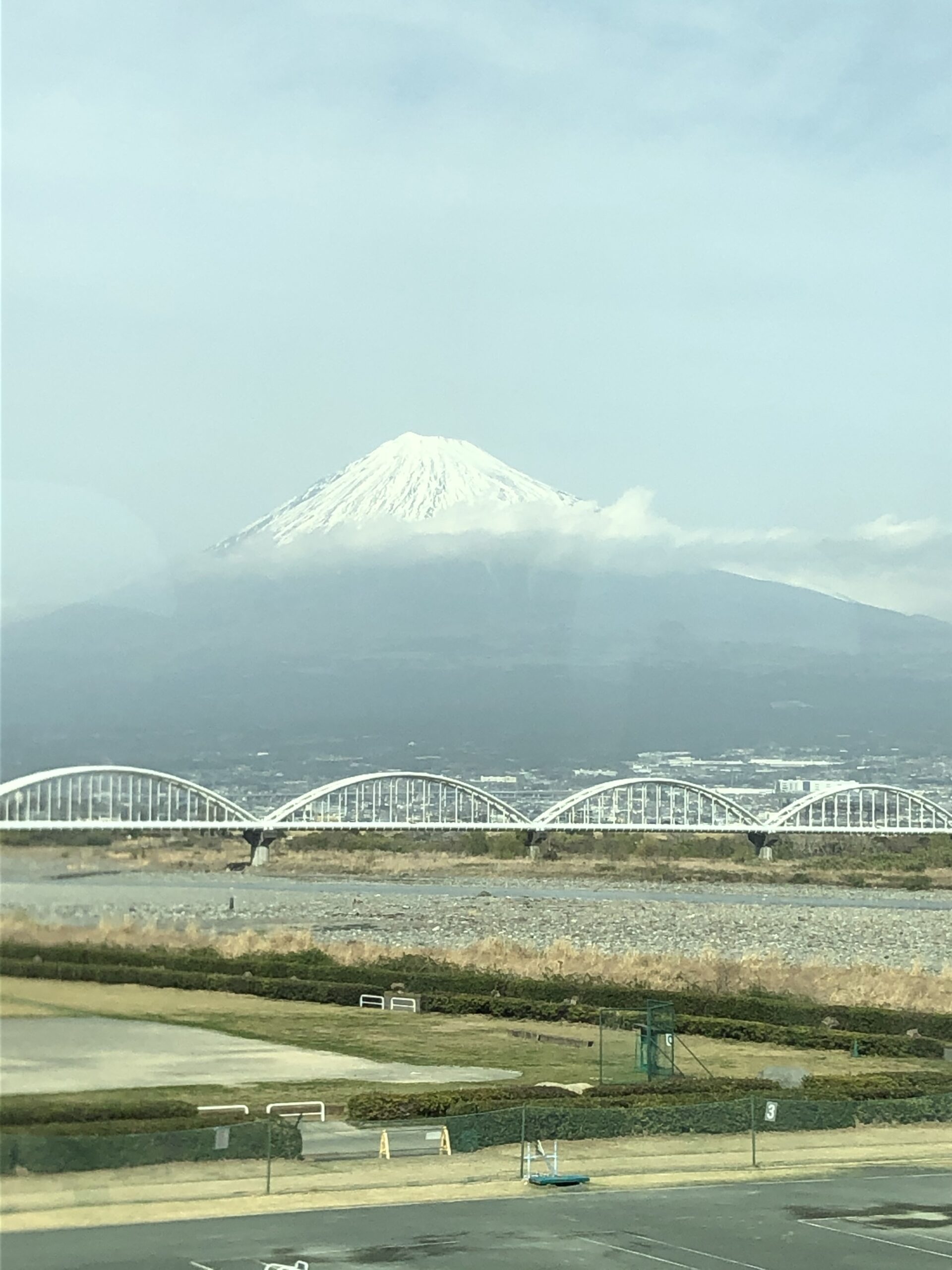 車窓からの富士山　画像